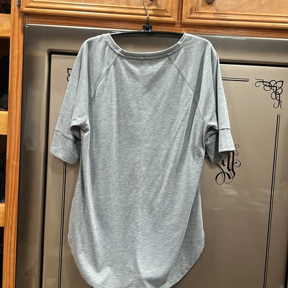 Ladies bongo shirt size large gray - Picture 2 of 2